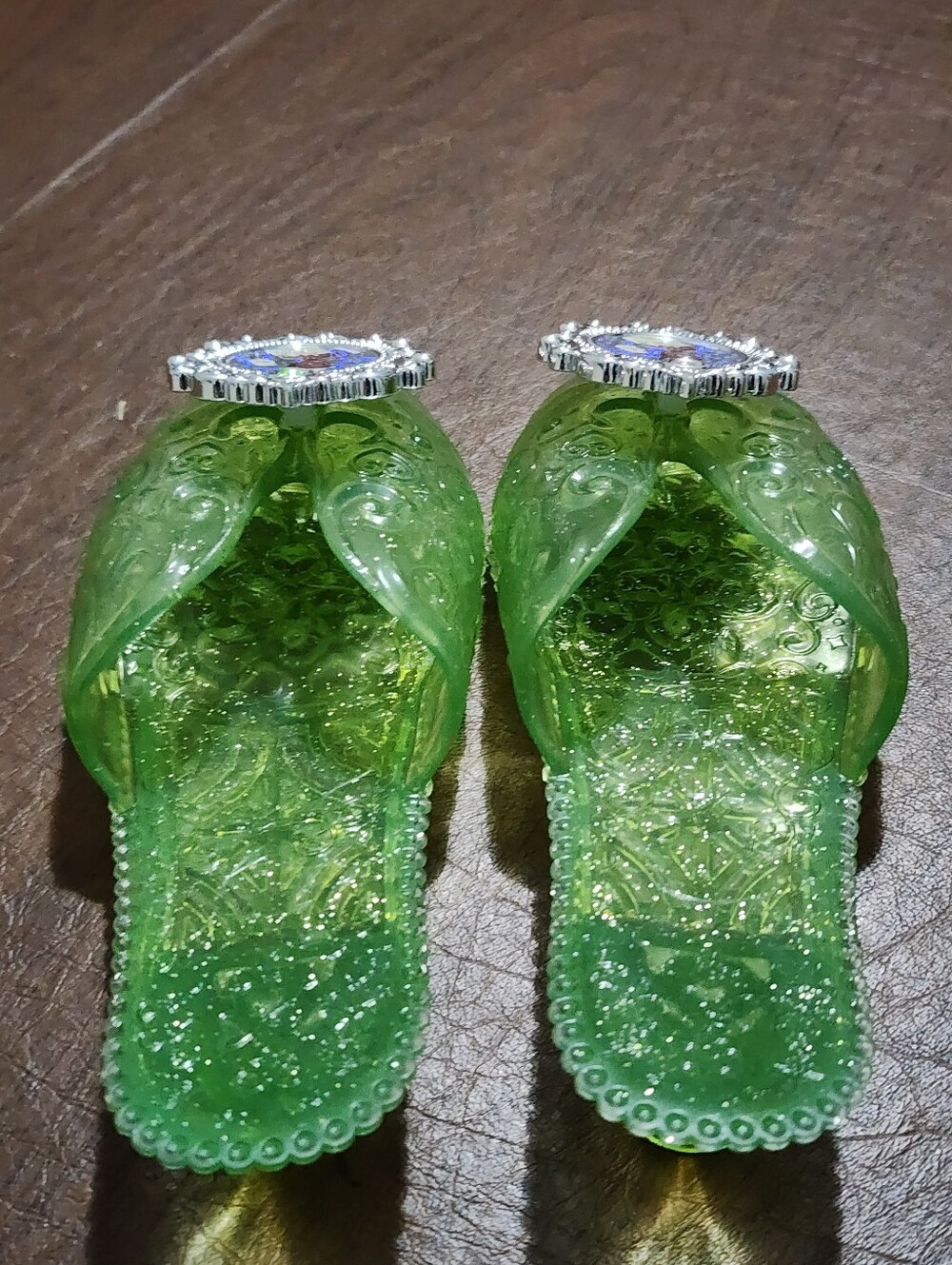 Green Jelly Princess Slippers with Portrait Medallions - Picture 4 of 9
